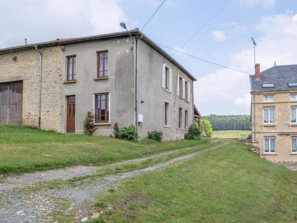 Vintage Holiday Home With Private Garden Nouart Cameră foto